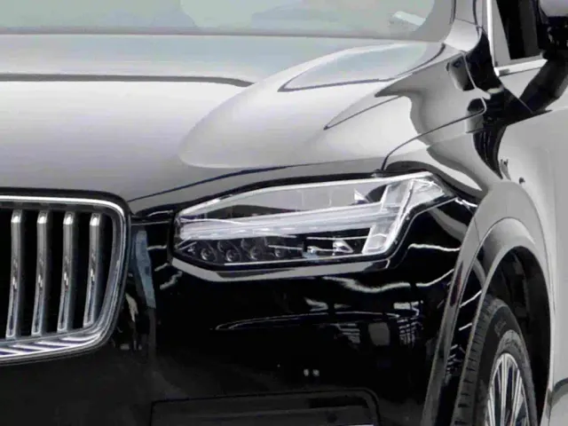 Volvo XC90 — Фото автомобиля 3