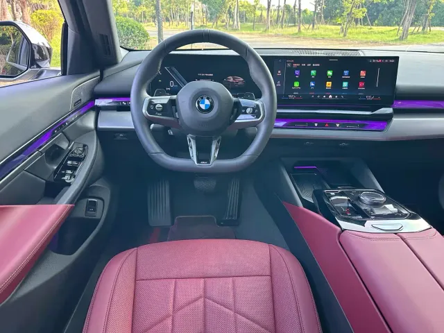 BMW 5 Series — Фото автомобиля 5