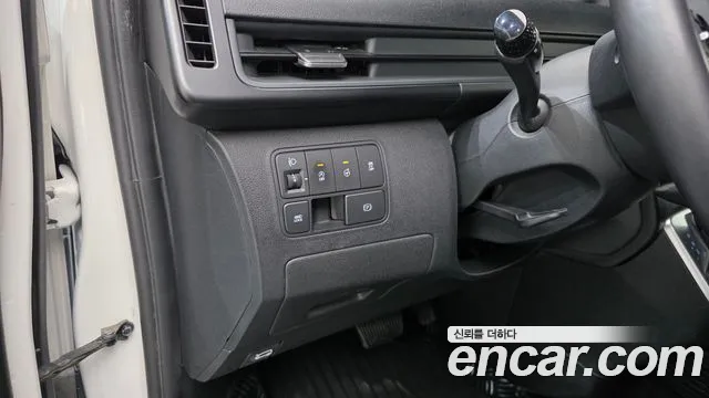 Hyundai Staria Staria 4WD Tourer 11 мест — Фото автомобиля 14