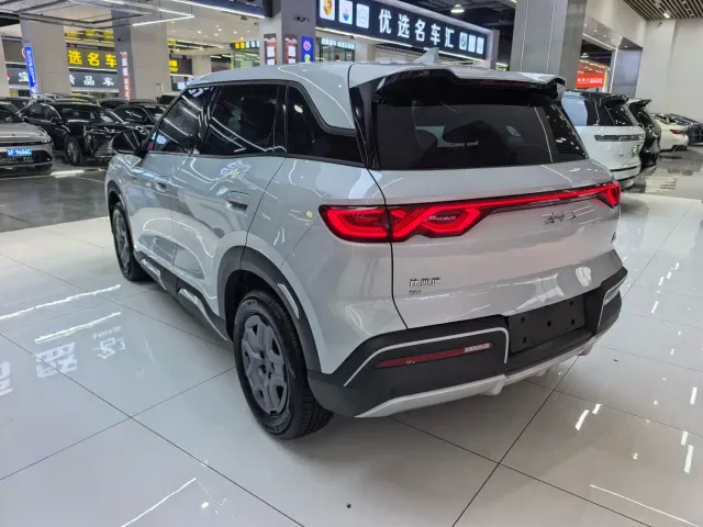 BYD Yuan UP — Фото автомобиля 18