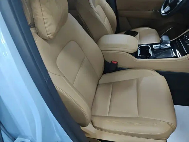 Li Auto ONE — Фото автомобиля 24