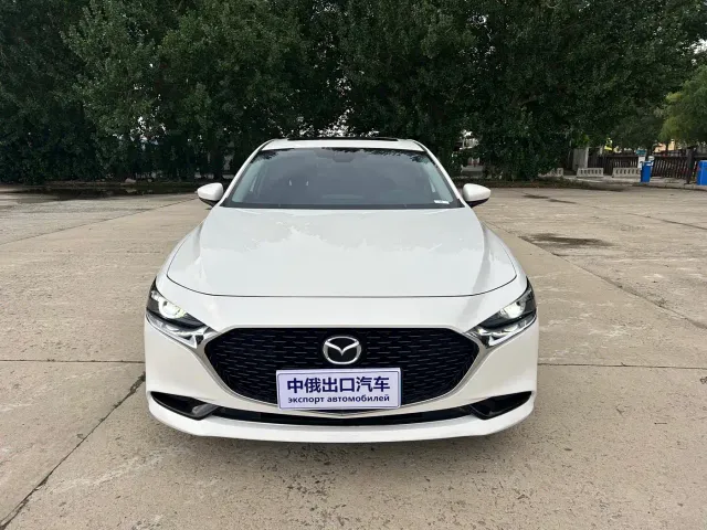 Mazda Axela — Фото автомобиля 2