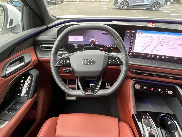 Audi Q5L — Фото автомобиля 12