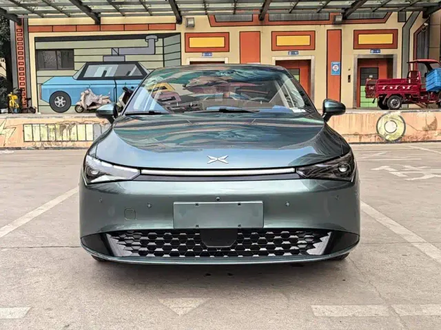 Xpeng P5 — Фото автомобиля 2