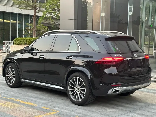 Mercedes-Benz GLE-Class — Фото автомобиля 13