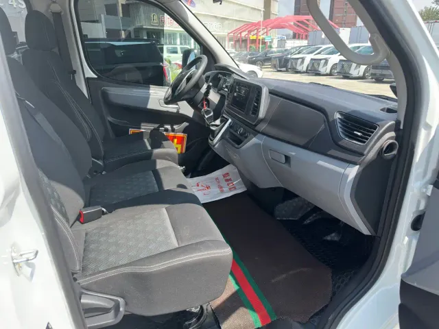 Maxus Xintu V80 — Фото автомобиля 9
