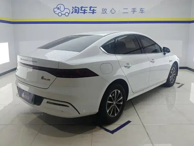 BYD Qin PLUS — Фото автомобиля 3