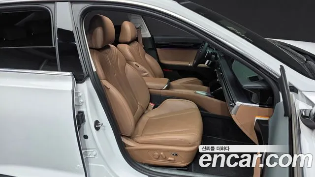 Hyundai Grandeur — Фото автомобиля 12