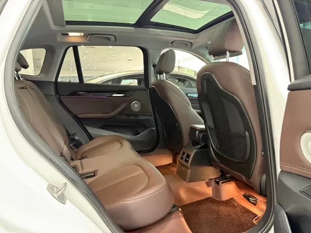 BMW X1 — Фото автомобиля 13