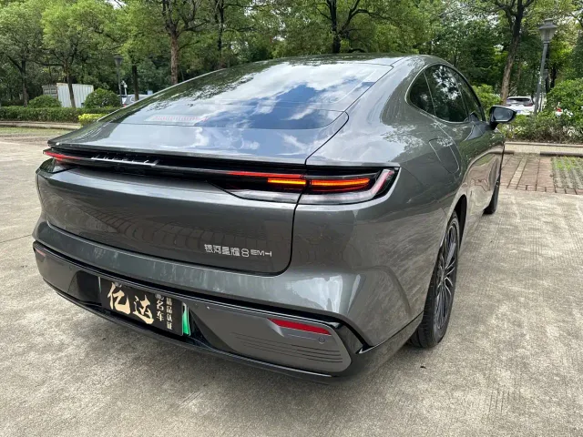Geely Galaxy Xingyao 8 — Фото автомобиля 15