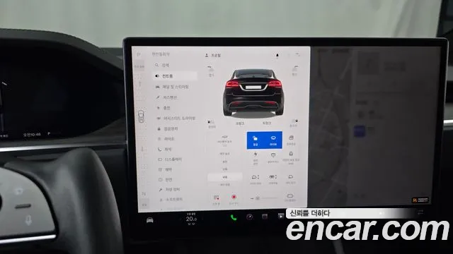 Tesla Model X — Фото автомобиля 24