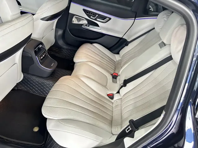 Mercedes-Benz E-Class — Фото автомобиля 10