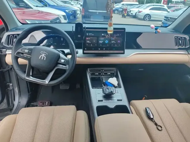 BYD Song Pro New Energy 2025 2nd Gen DM-i 75KM Leading Type — Фото автомобиля 9