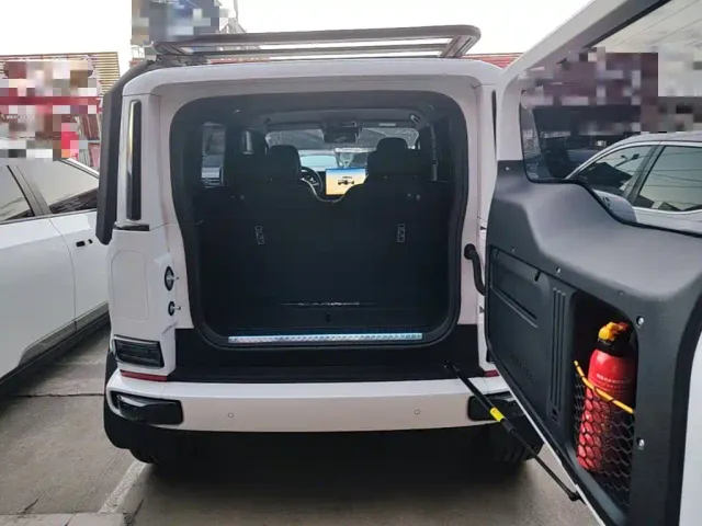 iCAR V23 — Фото автомобиля 18