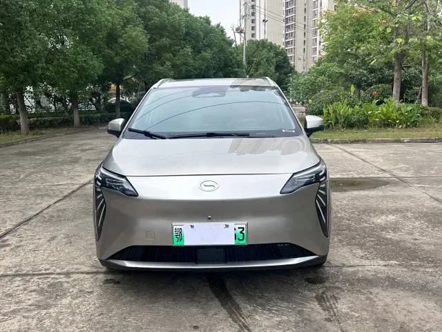 GAC Aion Y — Фото автомобиля 2