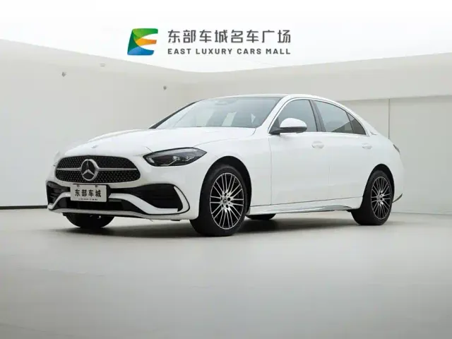 Фотография автомобиля — Mercedes-Benz C-Class