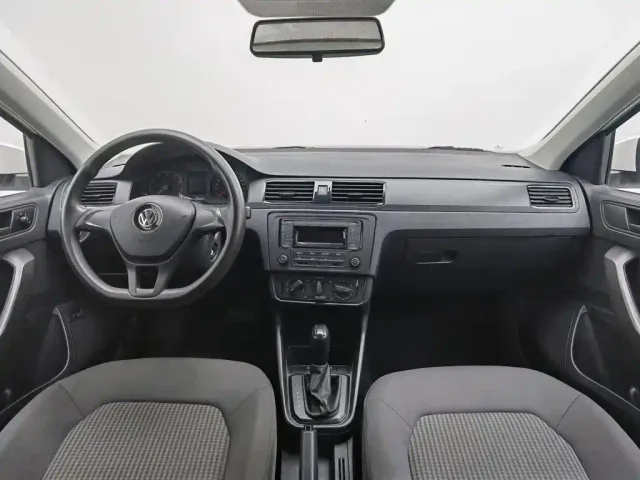 Volkswagen Santana — Фото автомобиля 5