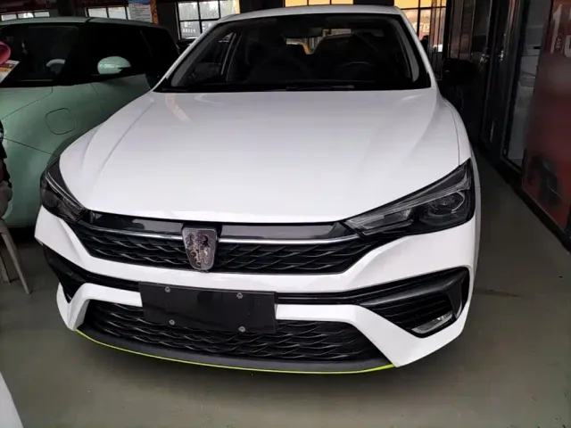 Roewe i5 — Фото автомобиля 2
