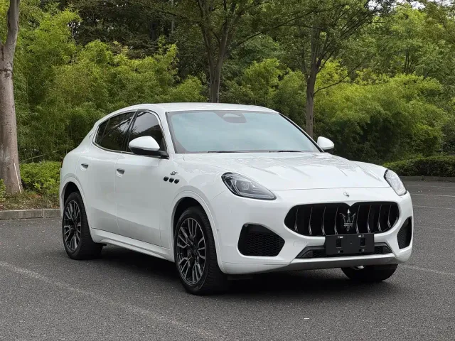 Maserati Grecale — Фото автомобиля 2