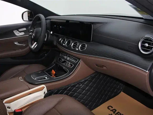 Mercedes-Benz E-Class — Фото автомобиля 23