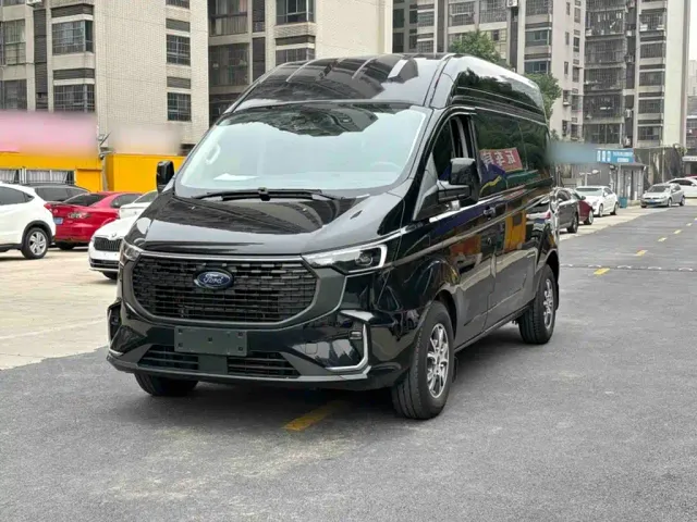 Фотография автомобиля — Ford Transit