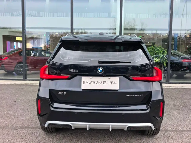 BMW BMW X1 2025 sDrive25Li M Sport Package — Фото автомобиля 5
