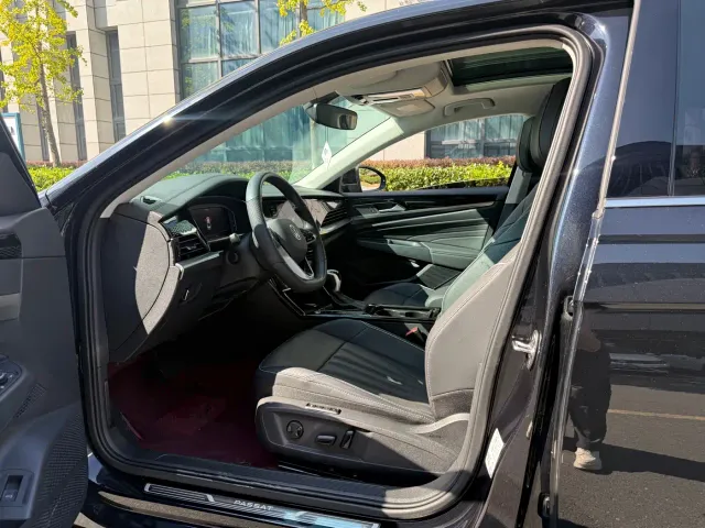 Volkswagen Passat — Фото автомобиля 9
