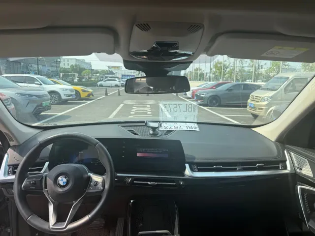 BMW X1 — Фото автомобиля 6