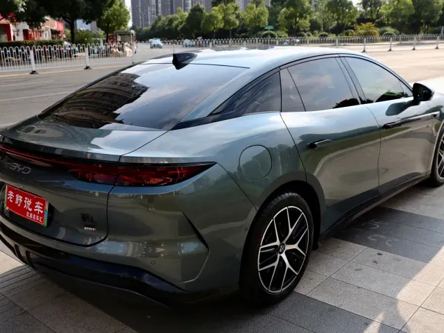 BYD Han L — Фото автомобиля 6