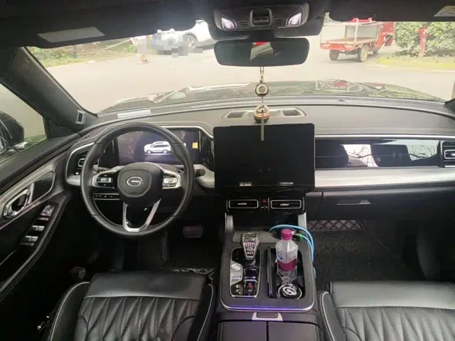 GAC Trumpchi GS8 — Фото автомобиля 11