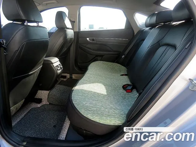 Hyundai Sonata — Фото автомобиля 7