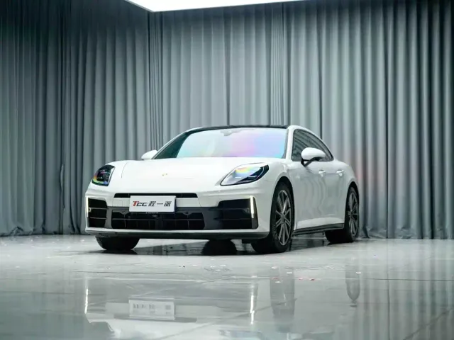 Porsche Panamera — Фото автомобиля 4