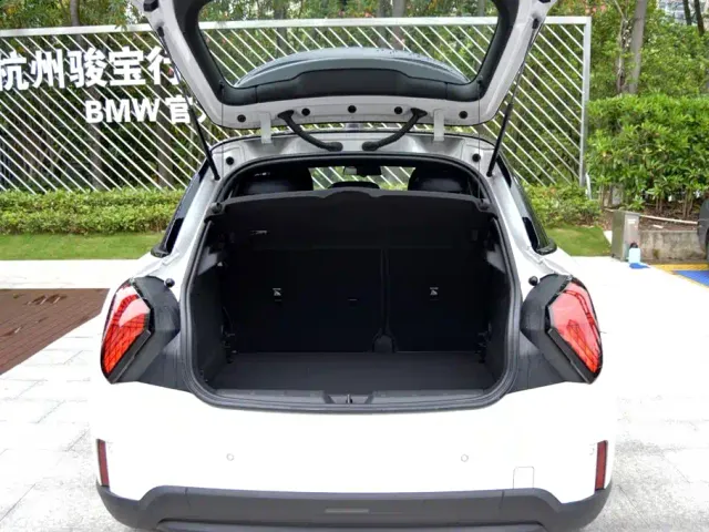 MINI Hatch — Фото автомобиля 8