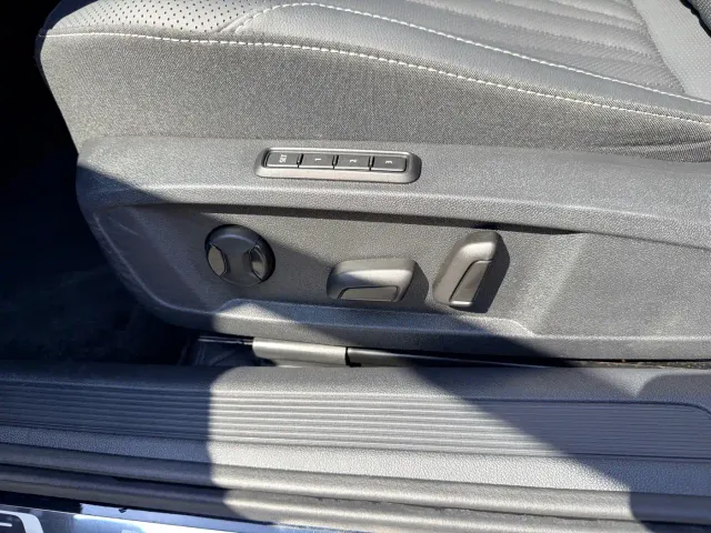 Volkswagen Passat — Фото автомобиля 17