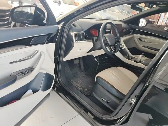 BYD Song PLUS — Фото автомобиля 15