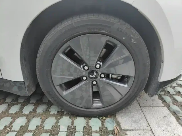 Wuling Starlight — Фото автомобиля 25