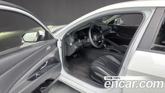 Hyundai Avante — Фото автомобиля 10