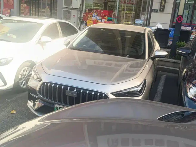 Фотография автомобиля — Geely Galaxy Stellar 6