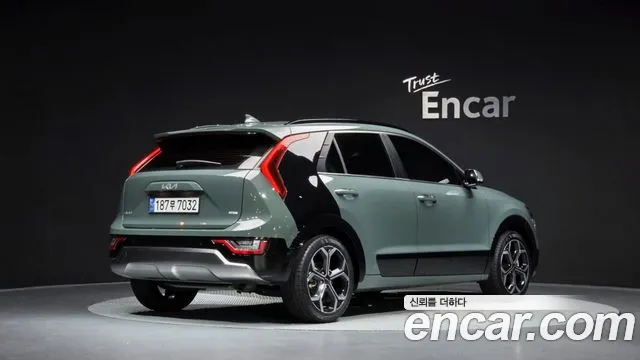 Kia Niro The All New Niro Signature — Фото автомобиля 2