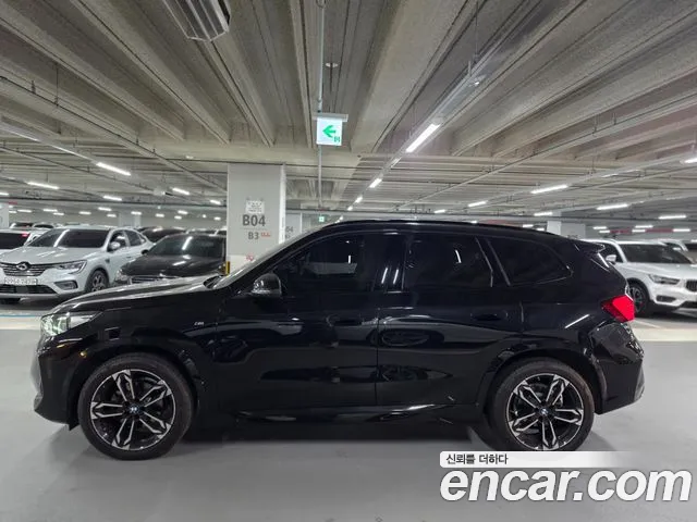 BMW X1 U11 — Фото автомобиля 3