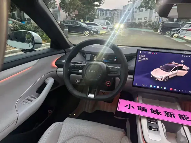 Xiaomi SU7 — Фото автомобиля 11