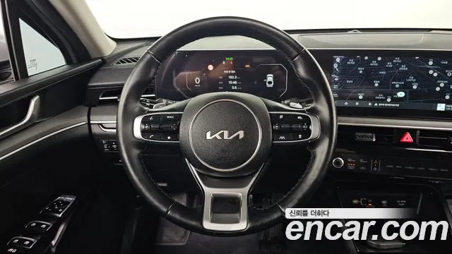 Kia K5 Новый K5 3 поколение 2.0 LPi(Для проката) — Фото автомобиля 13