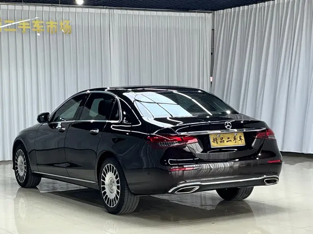Mercedes-Benz E-Class — Фото автомобиля 6