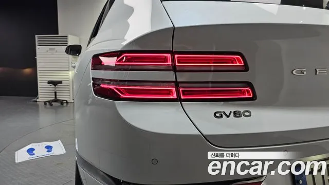Genesis GV80 — Фото автомобиля 8
