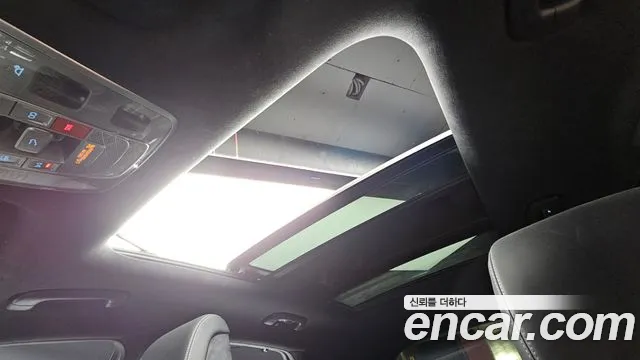 Genesis GV70 — Фото автомобиля 18