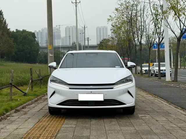 BYD Qin L — Фото автомобиля 2