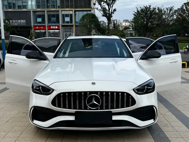 Mercedes-Benz C-Class — Фото автомобиля 8