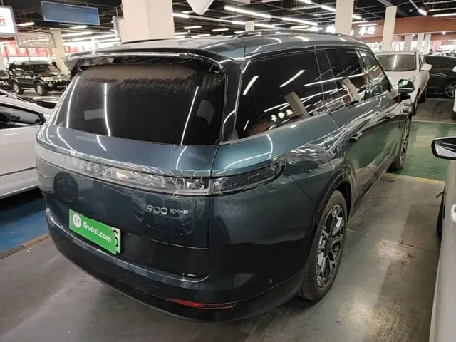 Lynk & Co 900 — Фото автомобиля 6