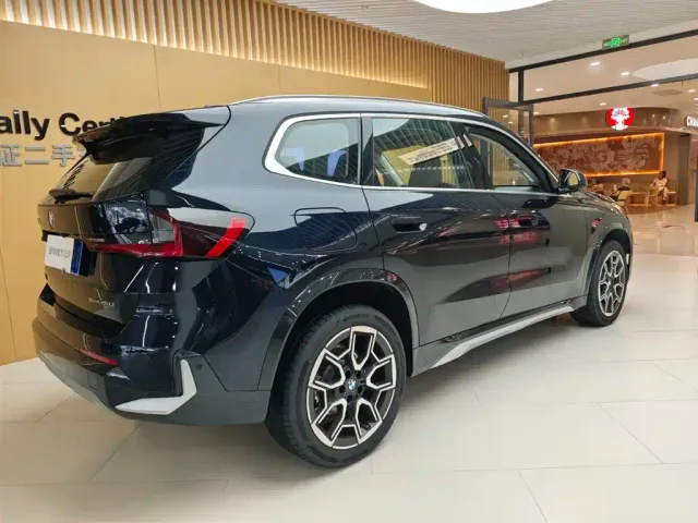 BMW X1 — Фото автомобиля 4