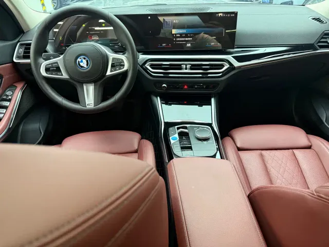 BMW i3 — Фото автомобиля 5